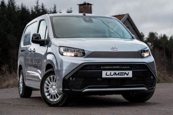 Lumen Toyota ProAce 2025+ grillkit (Lumen Helios Performance CS20) - Bild 4