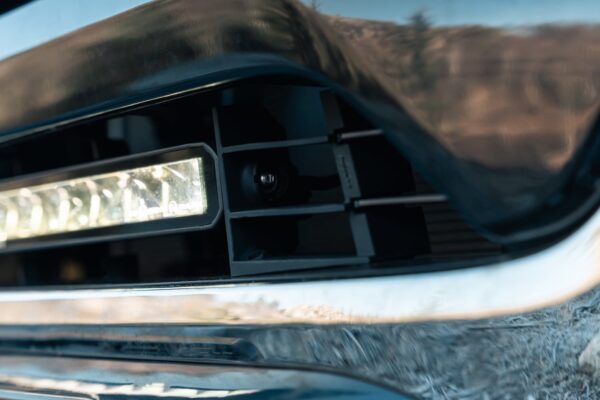 Lumen Toyota Hilux SR 2021+ grillkit (Lumen Helios Performance CS20) - Bild 5