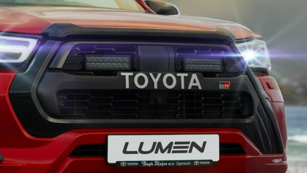 Lumen Toyota Hilux GR 2023+ grillkit (Lumen Helios SQ16 x 2) - Bild 6