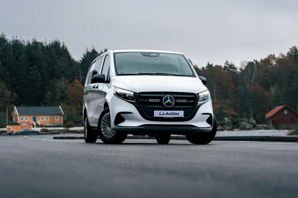 Lumen Mercedes Vito 2024+ grillkit (Lumen Helios SQ16 x 2) - Bild 3