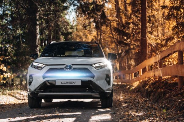 Lumen Toyota Rav4 2019+ Hybrid grillkit (Lumen Helios Performance S20)