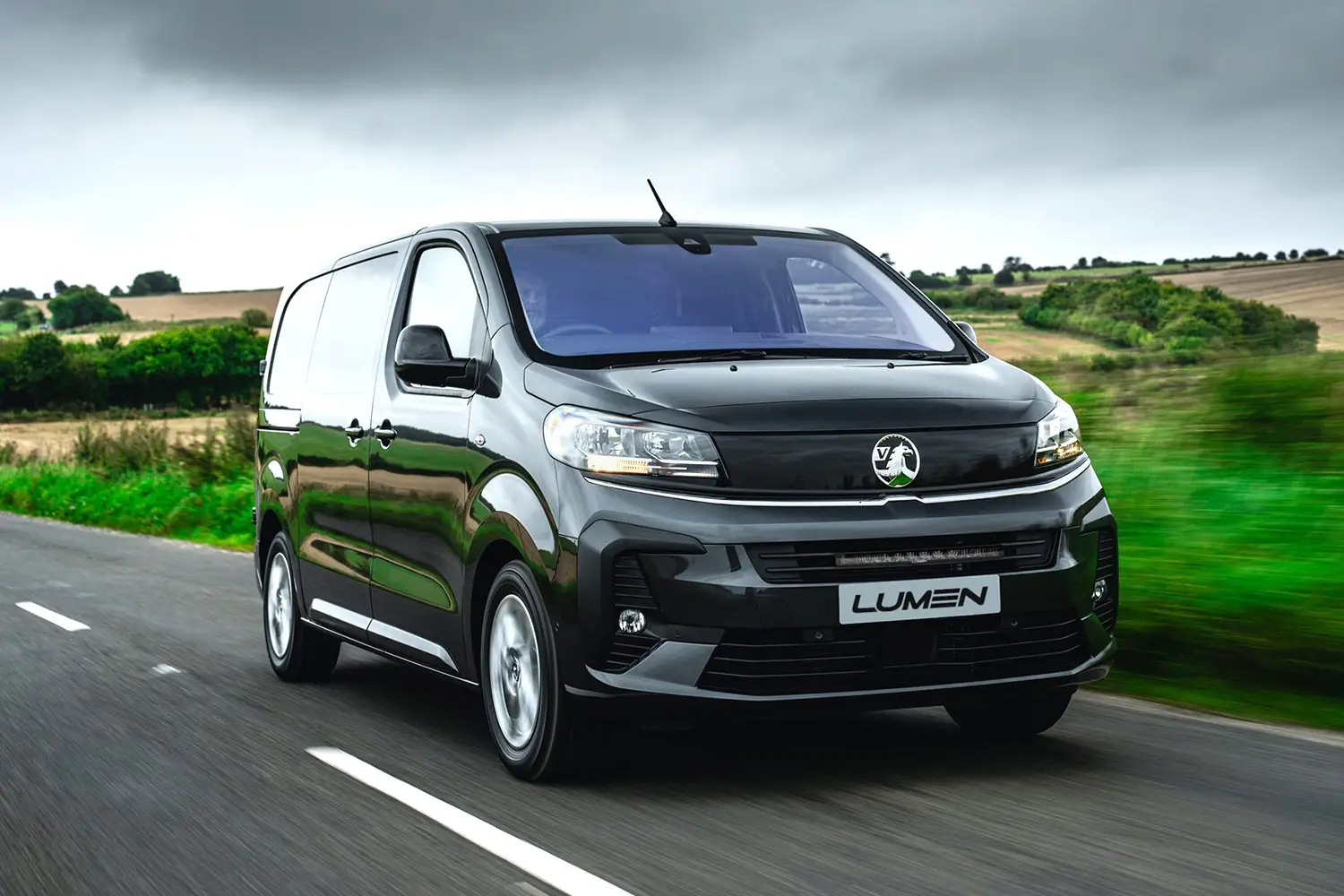 Lumen Opel/Vauxhall Vivaro 2024+ (Lumen Helios Performance CS20)